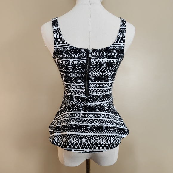 Geometric Peplum Tank Top, Women's XS - Picture 8 of 11